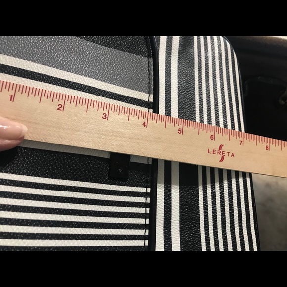 Vera Bradley shoulder bag - Picture 9 of 11